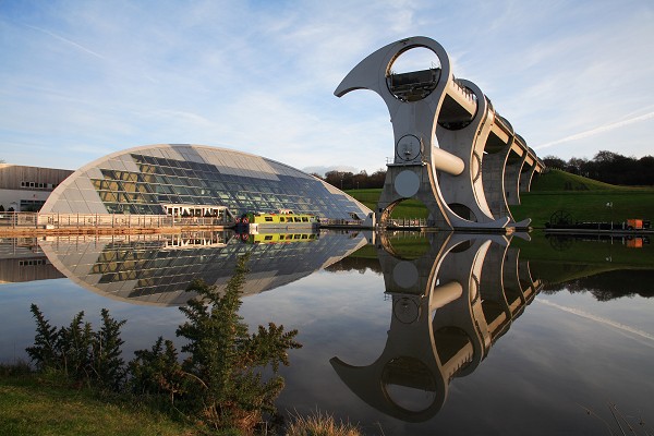 unique steel rotating boat lift linear and nonlinear analysis solid 