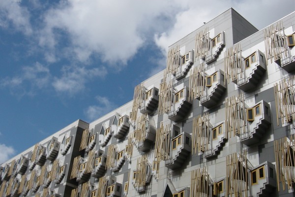 scottish_parliament_mep_building_wikipedia_600.jpg